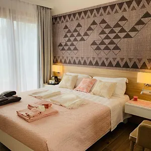 Relais Del Borgo- Domo 3* Porto San Paolo (Sardinia)